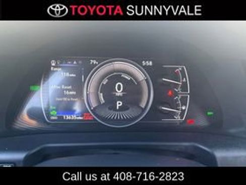 Used 2025 Lexus ES 300h w/ Premium Package image 3