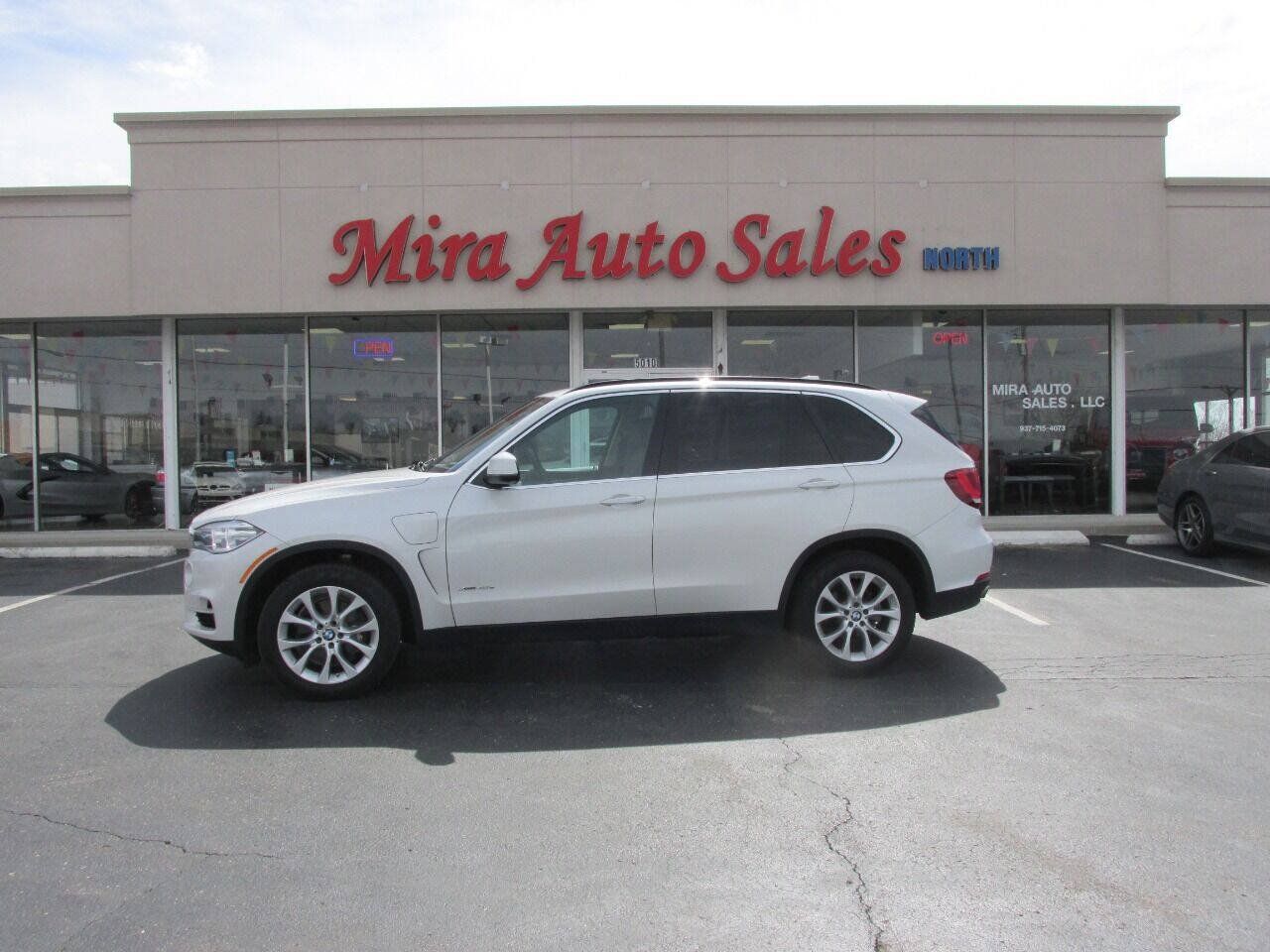 Used 2016 BMW X5 xDrive40e AWD/4WD image 1
