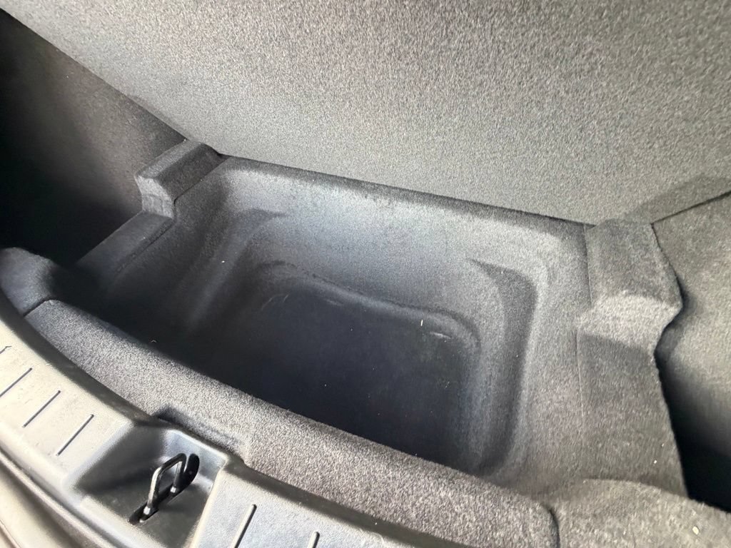 Used 2026 Tesla Model Y AWD image 12