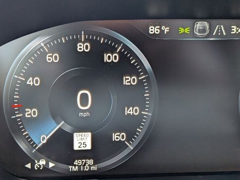 Used 2021 Volvo XC60 T8 Inscription Expression image 11