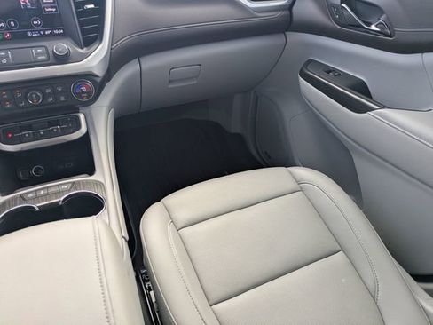 Used 2023 GMC Acadia SLT w/ Technology Package image 20