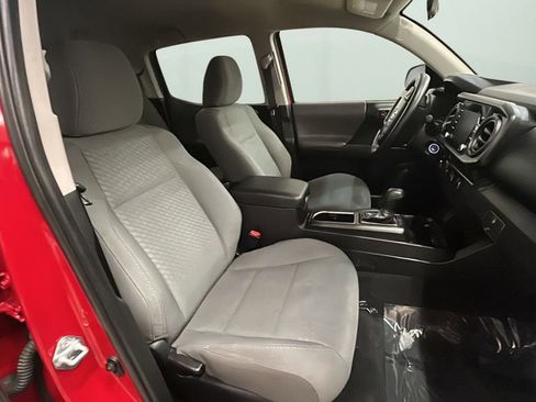 Used 2021 Toyota Tacoma SR image 9