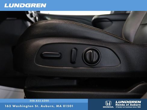 Used 2020 GMC Terrain SLT image 9