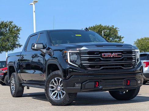 Used 2023 GMC Sierra 1500 AT4 w/ AT4 Premium Package AWD/4WD image 2