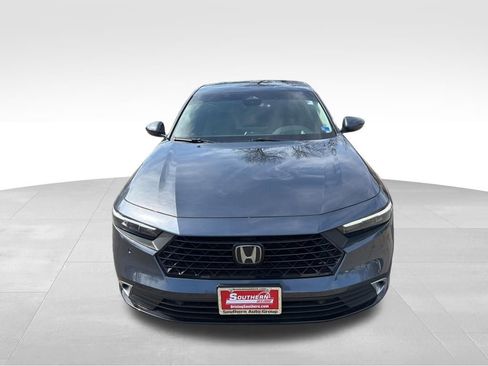 Used 2025 Honda Accord Touring image 8