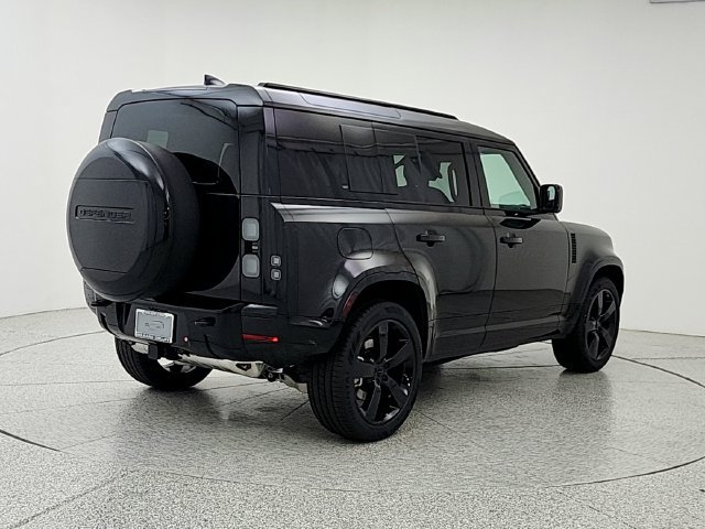 New 2026 Land Rover Defender 110 X-Dynamic SE AWD/4WD image 5