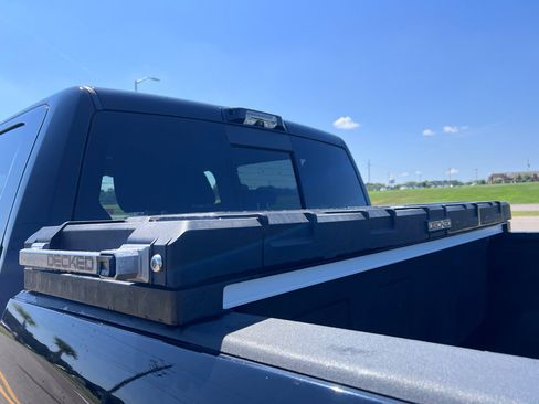 Used 2024 RAM 2500 Laramie w/ Night Edition AWD/4WD image 8
