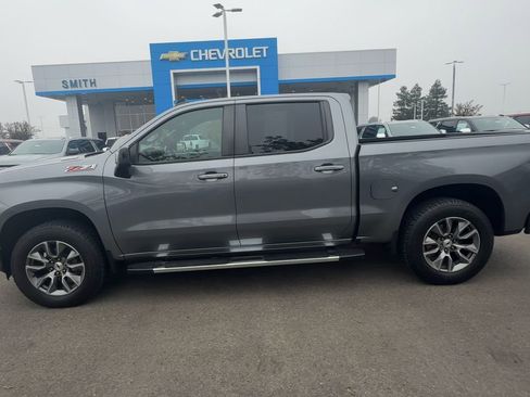 Used 2022 Chevrolet Silverado 1500 RST image 4