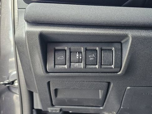 Used 2025 Subaru Outback Premium image 28