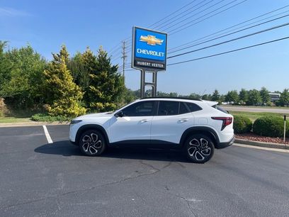 Used 2025 Chevrolet Trax RS w/ Sunroof Package