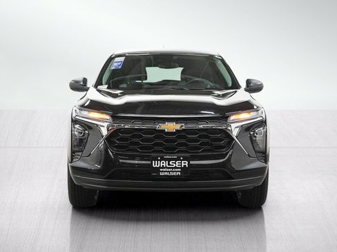 Used 2024 Chevrolet Trax LS FWD image 9