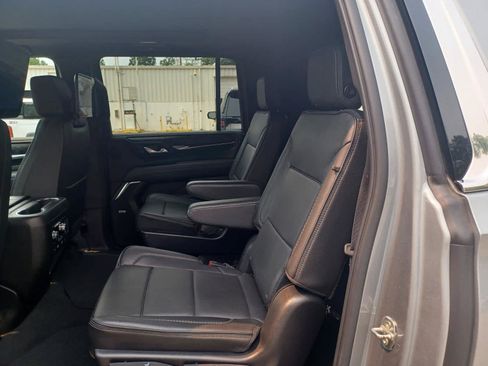 Used 2023 GMC Yukon XL Denali AWD/4WD image 22