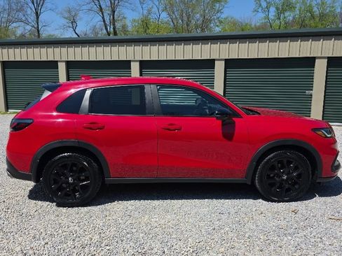Used 2023 Honda HR-V Sport image 6