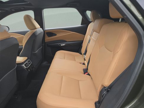 Used 2025 Lexus RX 350 Premium w/ Accessory Package (Z1) FWD image 17