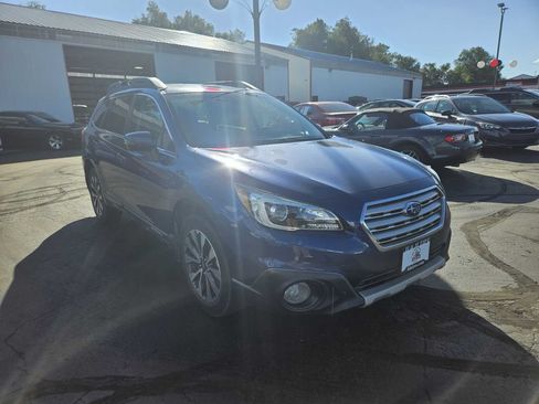 Used 2017 Subaru Outback 2.5i Limited AWD/4WD image 10