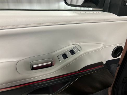 Used 2025 Lincoln Navigator L Black Label AWD/4WD image 14
