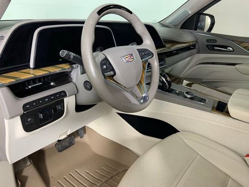 Used 2022 Cadillac Escalade Sport Platinum image 27