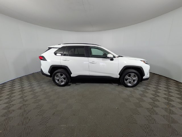 Used 2025 Toyota RAV4 XLE FWD image 3
