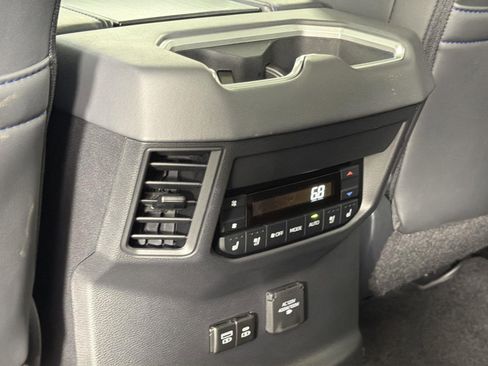 Used 2024 Toyota Sequoia Platinum image 29