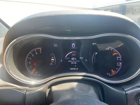 Used 2015 Jeep Grand Cherokee Limited w/ Trailer Tow Group IV AWD/4WD image 9