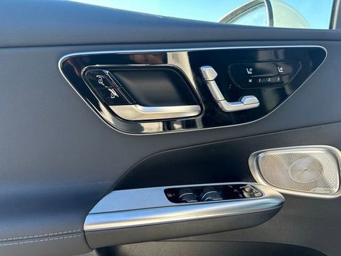 Used 2026 Mercedes-Benz GLC 300 4MATIC image 13