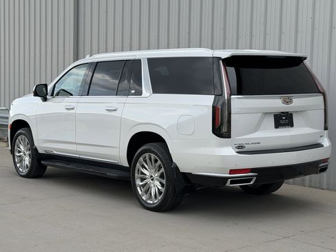 Used 2024 Cadillac Escalade ESV Premium Luxury w/ Performance Package AWD/4WD image 8