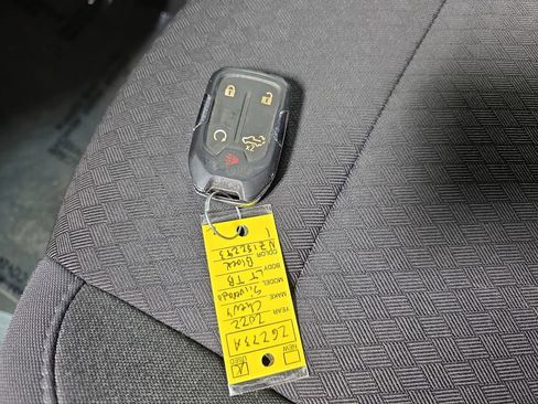 Used 2022 Chevrolet Silverado 1500 LT Trail Boss w/ Bed Protection Package image 33