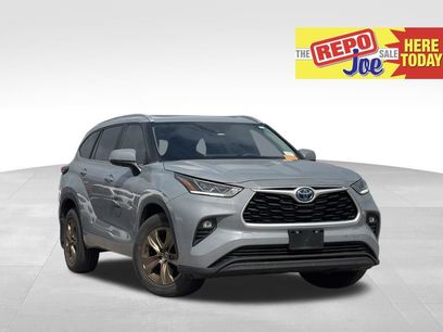 Used 2023 Toyota Highlander Bronze Edition