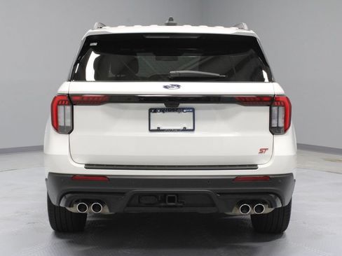 Used 2025 Ford Explorer ST AWD/4WD image 10
