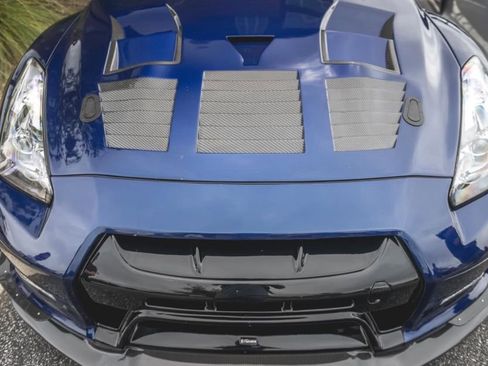 Used 2014 Nissan GT-R Premium image 8