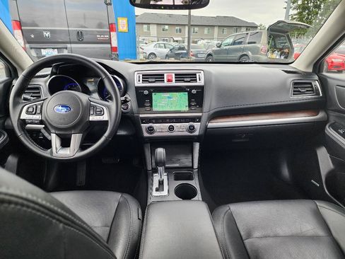 Used 2016 Subaru Outback 2.5i Limited AWD/4WD image 22