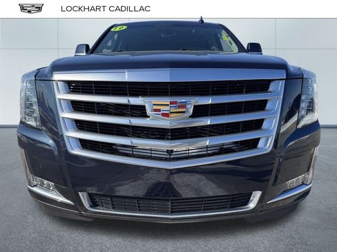 Used 2019 Cadillac Escalade Luxury image 7