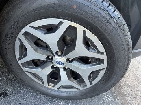 Used 2019 Subaru Forester Premium w/ All-Weather Package AWD/4WD image 6