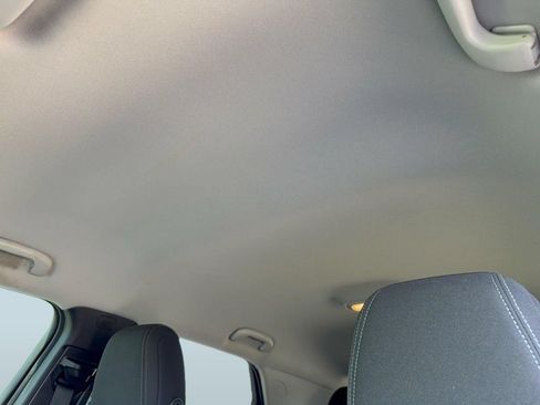 Used 2025 Chevrolet TrailBlazer LS w/ LS Convenience Package FWD image 25