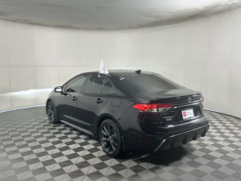 Used 2025 Toyota Corolla SE FWD image 5