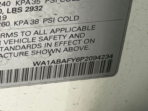 Used 2023 Audi Q5 Premium w/ Convenience Package image 25