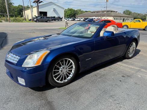 Used 2005 Cadillac XLR image 43