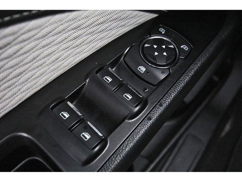 Used 2020 Ford Fusion SE w/ Equipment Group 151A image 21