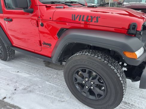 Used 2021 Jeep Wrangler Sport image 16