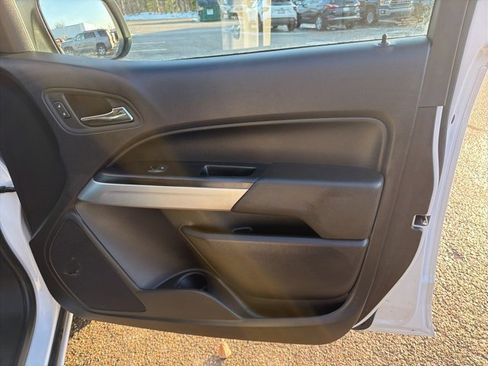 Used 2019 Chevrolet Colorado LT w/ Redline Special Edition image 35