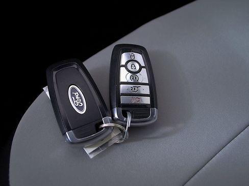 Used 2023 Ford Explorer XLT w/ Equipment Group 202A image 29