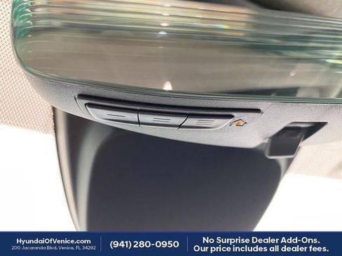 Used 2024 Toyota Corolla Cross LE w/ Moonroof Package FWD image 21