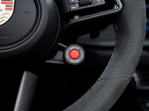 Used 2025 Porsche 911 Targa 4 GTS image 48