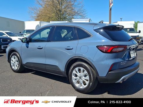 Used 2025 Ford Escape Active FWD image 8