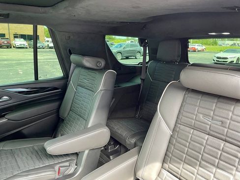 Used 2024 Cadillac Escalade V w/ LPO, ONYX Package AWD/4WD image 30