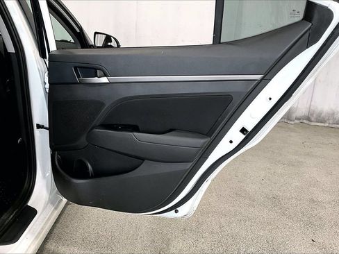 Used 2018 Hyundai Elantra Value Edition FWD image 23