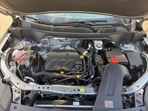 Used 2025 Chevrolet Trax RS w/ Driver Confidence Package image 39