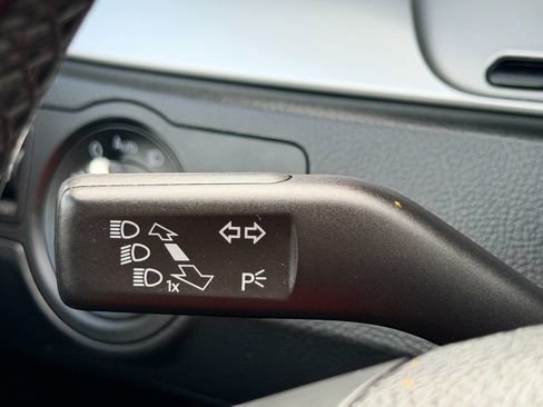 Used 2012 Volkswagen CC R-Line FWD image 33