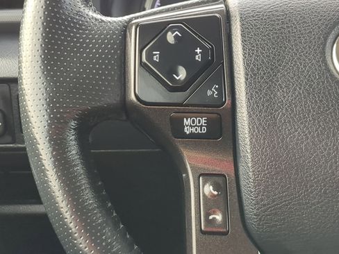 Used 2024 Toyota 4Runner TRD Off-Road Premium image 17