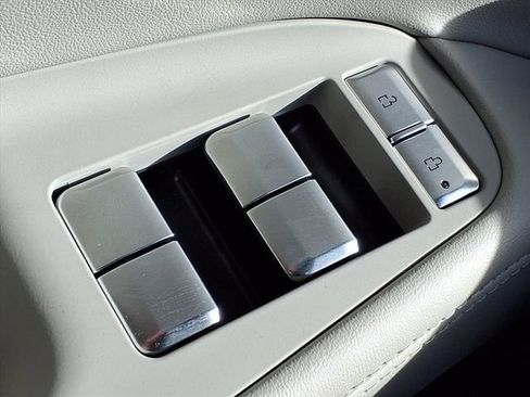 New 2026 Lincoln Navigator L Premier AWD/4WD image 15